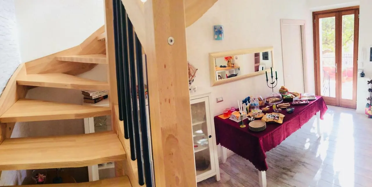 Bed and Breakfast La Perla Del Sud Teulada Frühstückspension