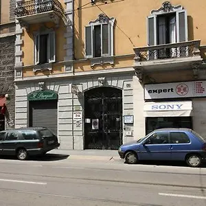 Eva , Mailand Italien